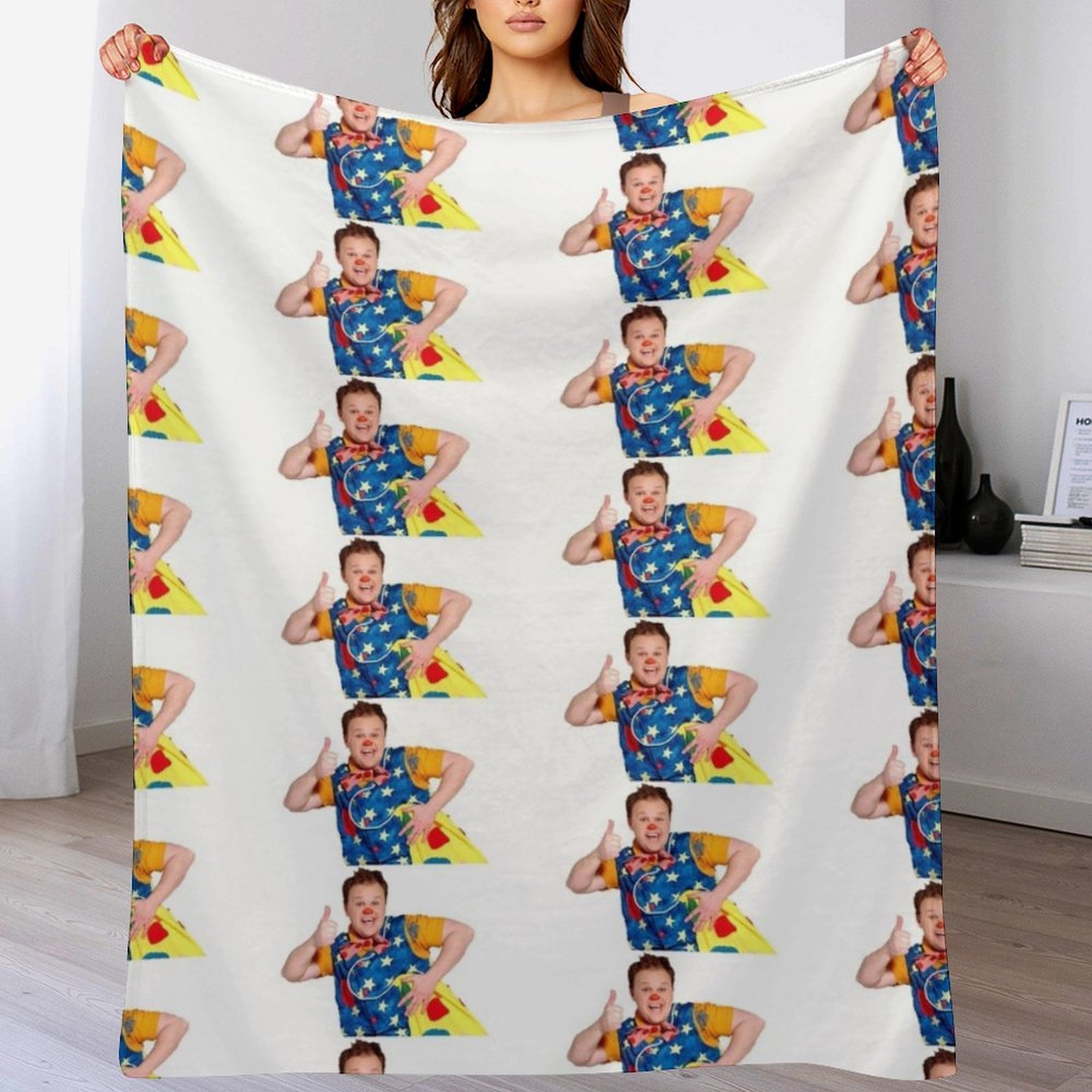 Selimut Mr Tumble Throw Blanke - Christmas Throw Blanket ulasan dan harga